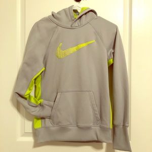Nike Boys’ Pullover Sweatshirt Small